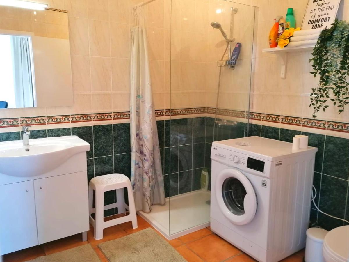 Sweden Apartment - Top Floor One Bedroom With Sea Views - Rs Lagos Kültér fotó