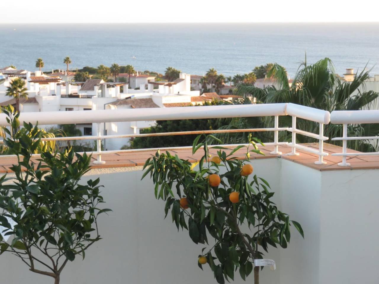 Sweden Apartment - Top Floor One Bedroom With Sea Views - Rs Lagos Kültér fotó